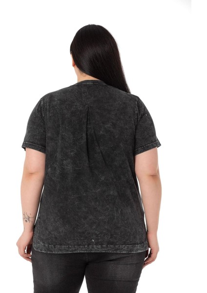 Büyük Beden Parça Boyalı Bisiklet Yaka Kavisli Yırtmaçlı Siyah T-Shirt modelleri