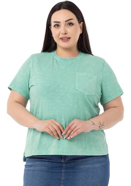 Büyük Beden Parça Boyalı Bisiklet Yaka Kavisli Yırtmaçlı Yeşil T-Shirt
