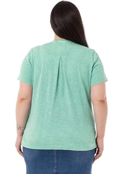 Büyük Beden Parça Boyalı Bisiklet Yaka Kavisli Yırtmaçlı Yeşil T-Shirt modelleri