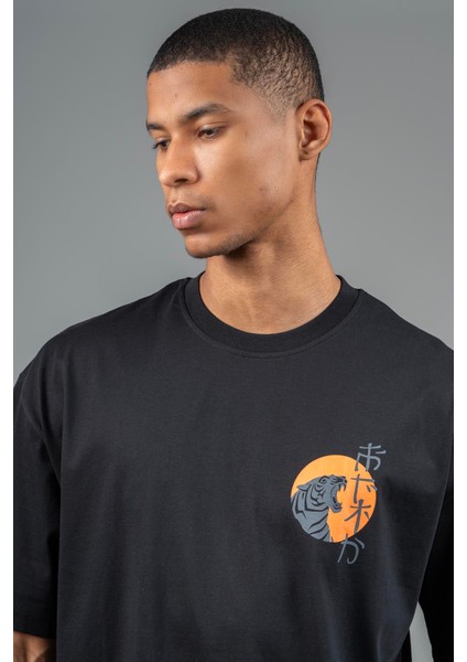 Oversize Erkek Bisiklet Yaka Siyah- T-shirt indirimleri