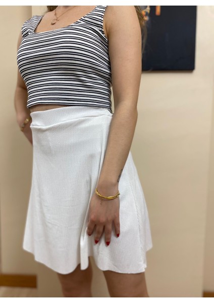 Beyaz Bürümcük Yazlık Şort Etek fırsatları