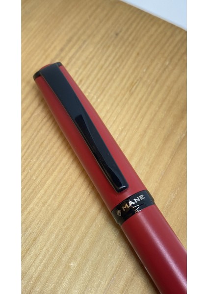 Red Exclusıve Tükenmez Kalem Kırmızı fiyatları