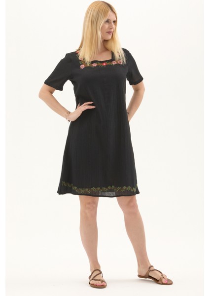 Şile Bezi Siyah Kısa Kol Nakışlı Kare Yaka Ilkbahar Ve Yaz Elbise fiyatları