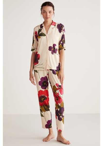 Çiçek Desenli Pijama Takımı