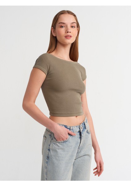 30419 Sırt Detaylı Soluk Efektli T-Shirt-Haki