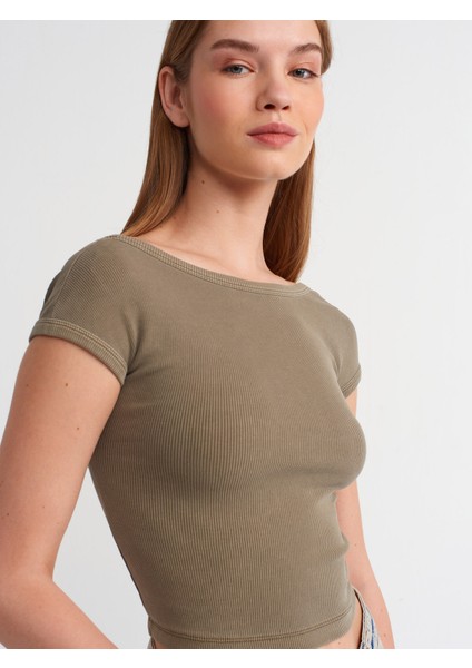 30419 Sırt Detaylı Soluk Efektli T-Shirt-Haki fırsatları