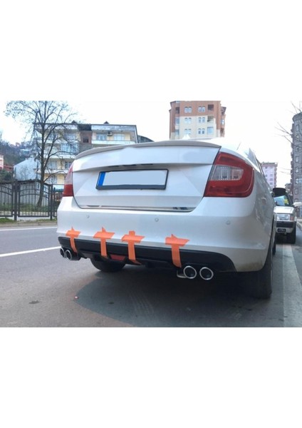 Skoda Rapid Uyumlu Body Kit Difüzör 4 Çıkış Siyah Yuvarlak fiyatları