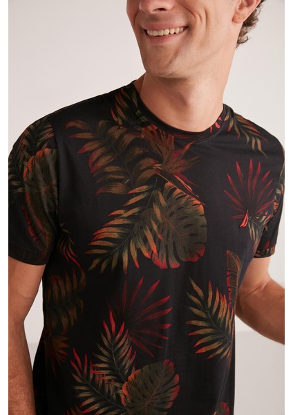 Tişört ve Şort Pijama Takımı indirimleri