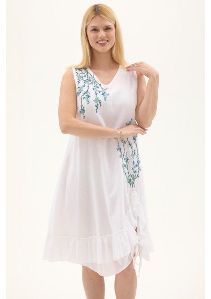 Beyaz Kolsuz Vual Yırtmaçlı Midi Boy Yazlık Elbise fiyatları