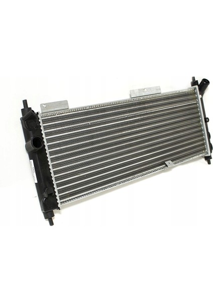 Radyatör Combo B Corsa B Tigra 1,2 1,3 1,4 1,6 / 16V Klimalı 680*273*26 1300152 371100 Kale