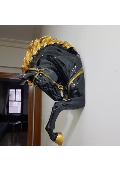 Duvardan Çıkan At Dekor