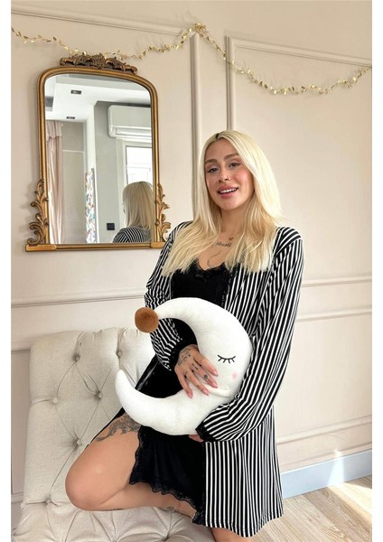 Black Line Desenli Sabahlıklı Gecelik Kadın Pijama Seti