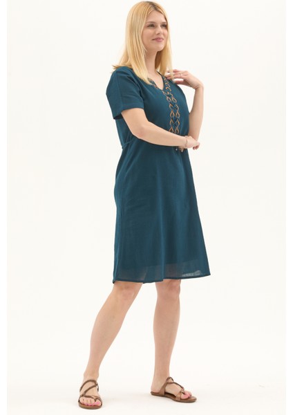 Şile Bezi Petrol Kısa Kol Nakışlı Yaka Yazlık Elbise fiyatları