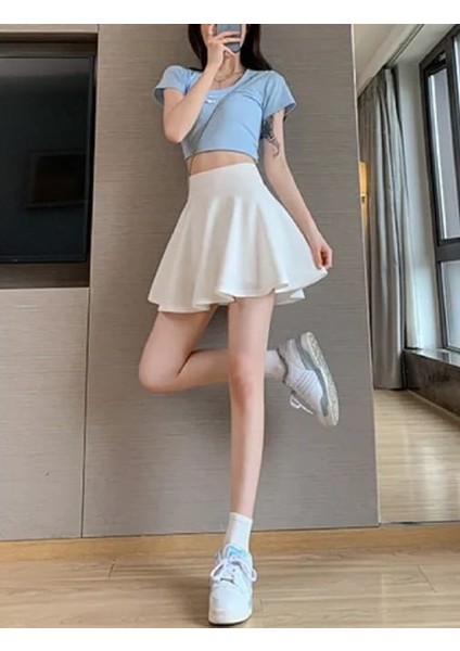 Gardıroza Kloş Etek, Çan Etek , Uçuş Etek , Kısa Kloş Etek , Mini Etek ,tenisci Etek , Voleybol Etek fiyatları