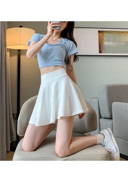 Gardıroza Kloş Etek, Çan Etek , Uçuş Etek , Kısa Kloş Etek , Mini Etek ,tenisci Etek , Voleybol Etek modelleri