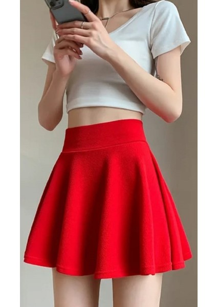 Gardıroza Kloş Etek, Çan Etek , Uçuş Etek , Kısa Kloş Etek , Kısa Mini Etek ,tenisci Etek , Voleybol Etek modelleri