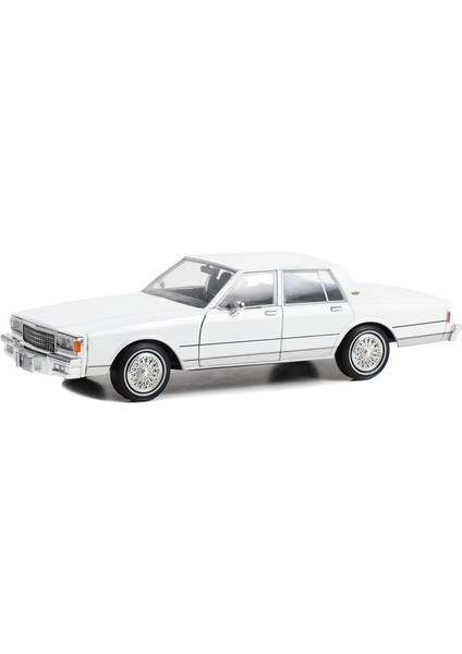 1980 Chevrolet Caprice Classic 1/24 Model Araba