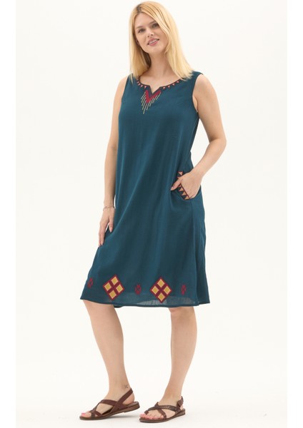 Şile Bezi Petrol Kolsuz Nakışlı Otantik Yazlık Elbise fiyatları