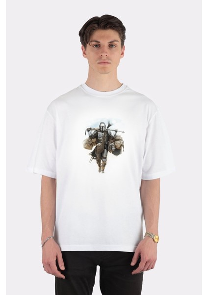 Beyaz Oversize T-Shirt The Mandalorian Walking Mando