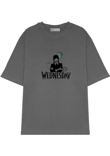 Oversize T-Shirt Wednesday