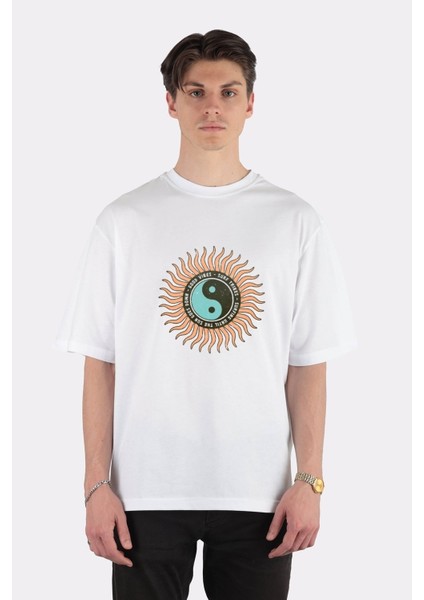 Beyaz Oversize T-Shirt Surfing Design - Good Vibes - Surf Tribes -