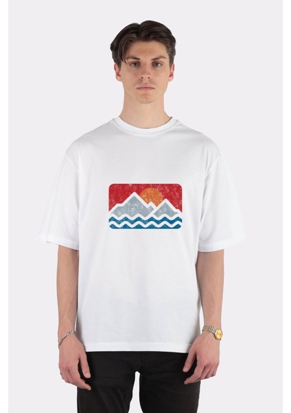Beyaz Oversize T-Shirt Sunset Over The Mountains