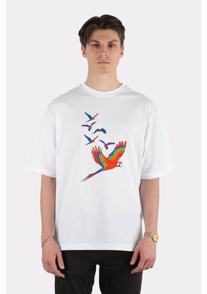 Beyaz Oversize T-Shirt Scarlet Macaw In Flight