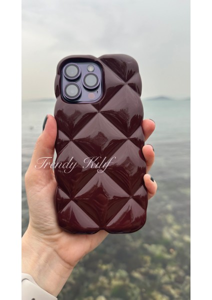 iPhone 15 Pro Max Uyumlu Bordo Baklava Puff