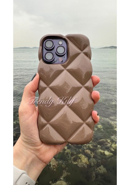iPhone 13/14/15 Uyumlu Bej Baklava Puff