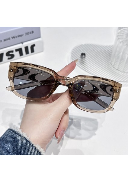 Makyajsız Kadınlar Için Moda Trendi 2024 Yaz Güneş Gözlüğü, Üst Düzey Güneş Gözlüğü Şampanya Çerçeveli Yeşil Çay Tabletleri (Yurt Dışından) fiyatları