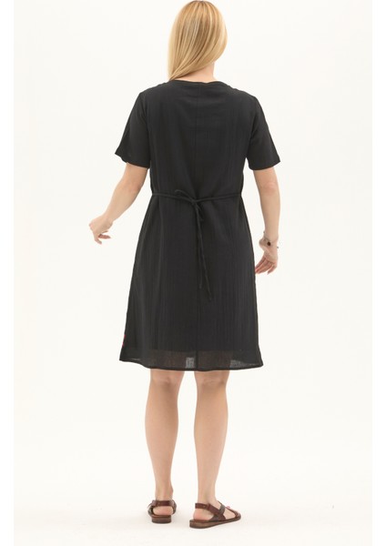 Şile Bezi Siyah Kısa Kol Kruvaze Yaka Nakışlı Yazlık Midi Elbise indirimleri