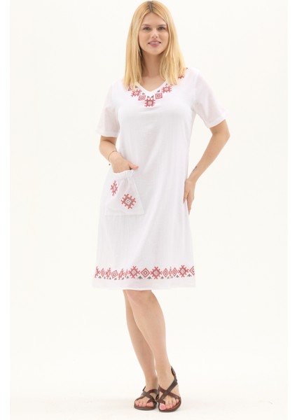 Şile Bezi Beyaz Kısa Kol Kruvaze Yaka Nakışlı Yazlık Midi Elbise