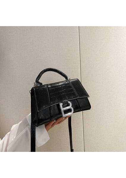 Yeni Harf Baskılı Kum Saati Çanta Trendi Tek Oda Çapraz Çanta (Yurt Dışından) fiyatları