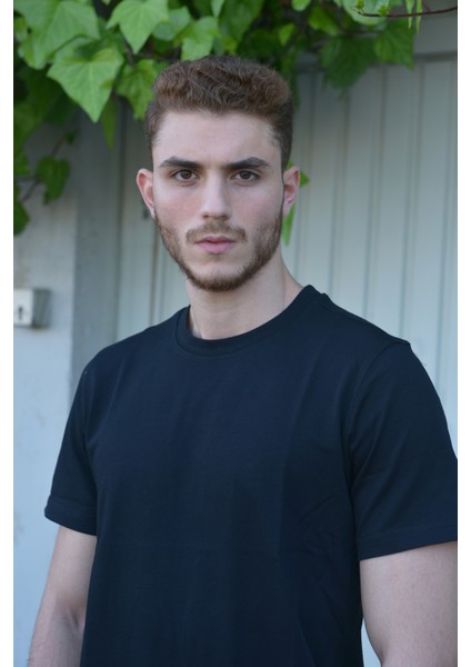 Siyah Basic Erkek T-Shirt fiyatları