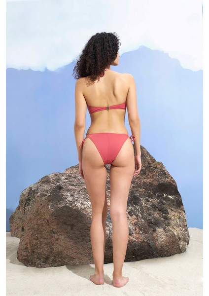 Sofya Halka Detaylı Straplez Bikini Takımı