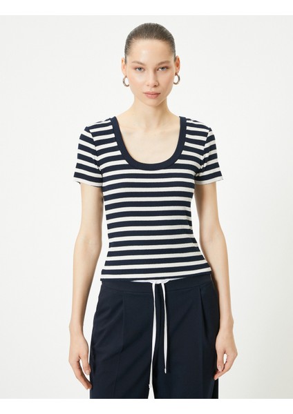 Derin U Yaka Tişört Kısa Kollu Kaşkorse Viskon Kumaş Karışımlı modelleri