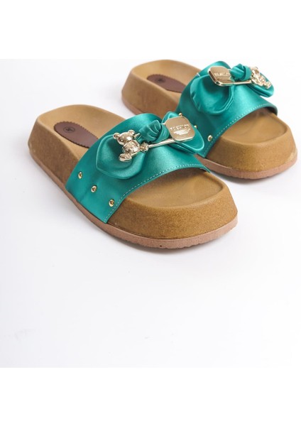 Dıla Kalın ve Ortopedik Taban Ayıcıklı Saten Kadın Terlik Kt Yeşil