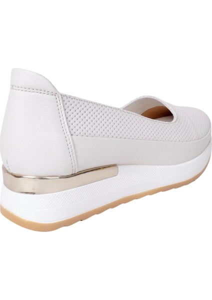 D24YA-3010 Bej Kadın Deri Ayakkabı fırsatları