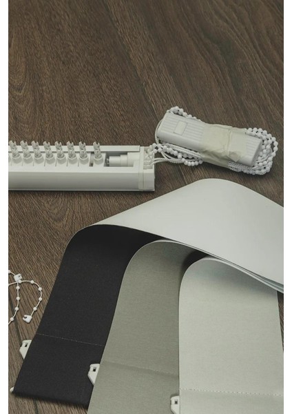 Siyah Blackout Dikey Perde Döndürülebilen Tam Açık Ya Da Tam Kapalı Kumaş Dikey modelleri