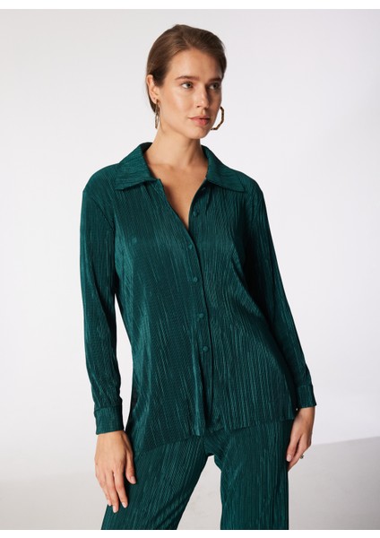 Rahat Gömlek Yaka Düz Yeşil Kadın Gömlek SPBF4SL-GML5590 modelleri