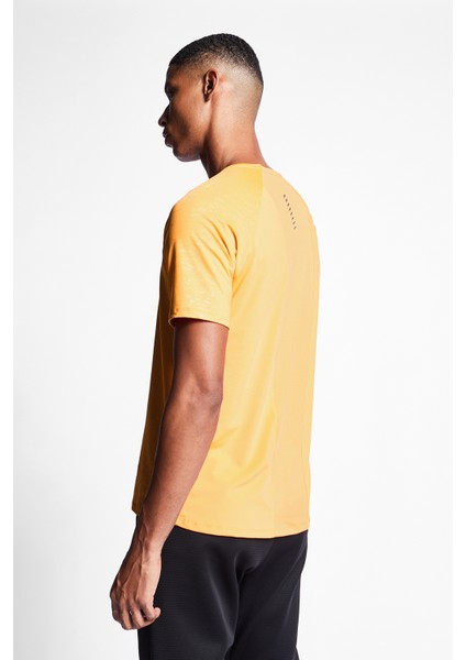 Erkek Antrenman Kısa Kollu T-Shirt 24B-1024 modelleri