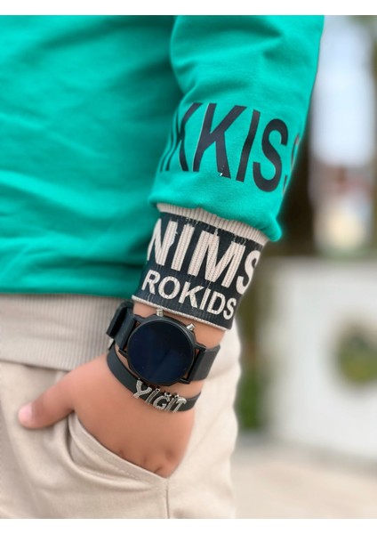 Gömlek Yaka Sweatshırt ve Gabardin Kargo Pantolon Erkek Çocuk Kombin modelleri