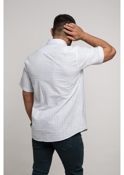 Geniş ve Rahat (Bol) Kesim Cepli Hafif Ekoseli Yaka Düğmeli Klasik Kısa Kol Gömlek indirimleri