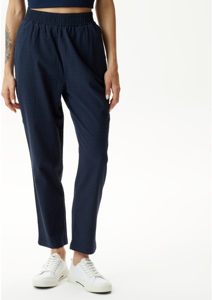 Nautıca Kadın Lacivert Relaxed Fıt Pantolon 45P310T.4VN modelleri