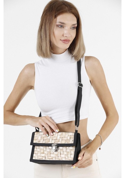 Kaydırma Desenli Hasır Siyah Omuz Çantası fırsatları