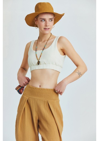 Havuz Yaka Crop Bluz Bej