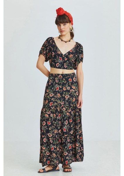 Önden Bağlamalı Crop Bluz Siyah fiyatları