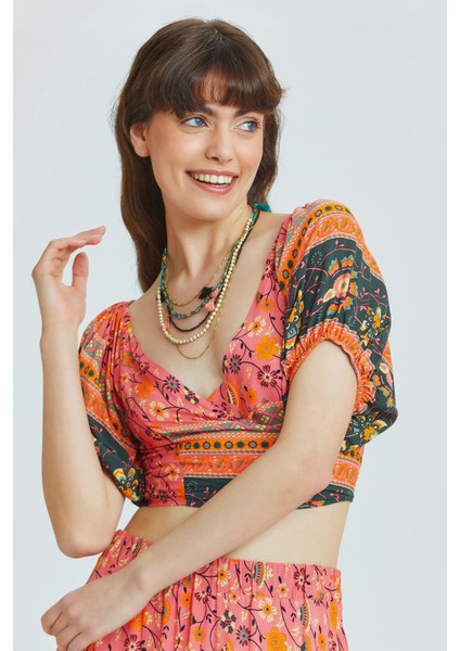 Önden Bağlamalı Crop Bluz Pembe modelleri