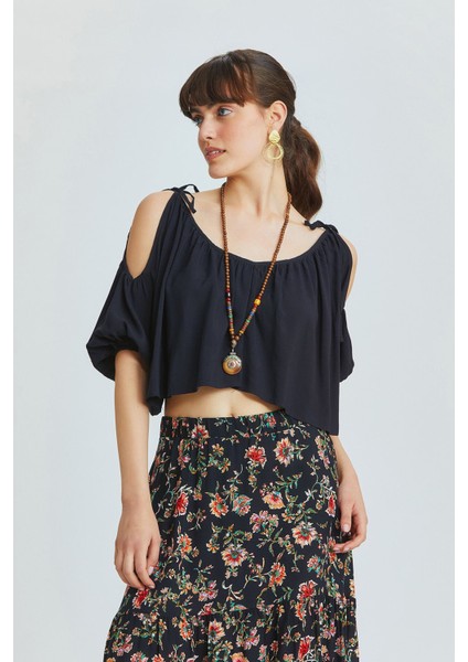 Omuzları Bağcıklı Düz Crop Top Siyah modelleri