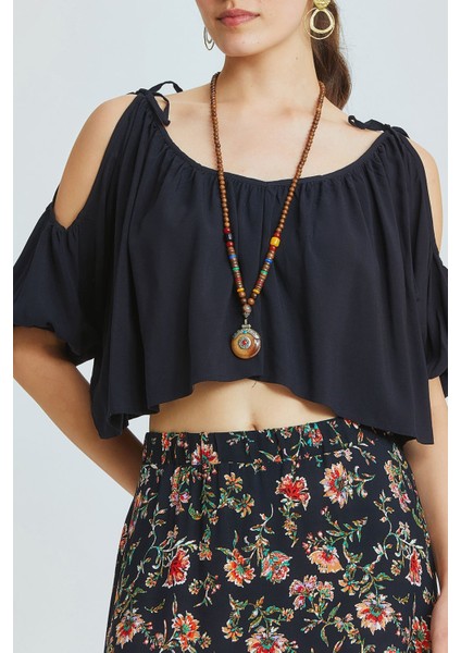 Omuzları Bağcıklı Düz Crop Top Siyah indirimleri